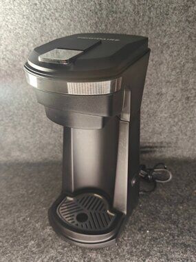 Frigidaire ECMK110 Single‑Serve Coffee Maker Black PREOWNED NO BOX